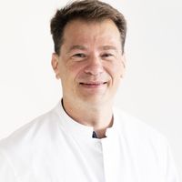 Dr. med. Martin Thallmair Facharzt für Allgemein- und Viszeralchirurgie DEGUM Stufe 1 für das Gebiet Chirurgie